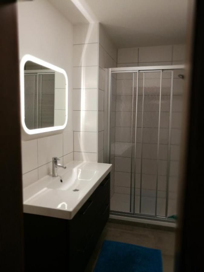 Gemuetliche Wohnung 10 Minuten Vom See Entfernt Zell am See Exterior foto